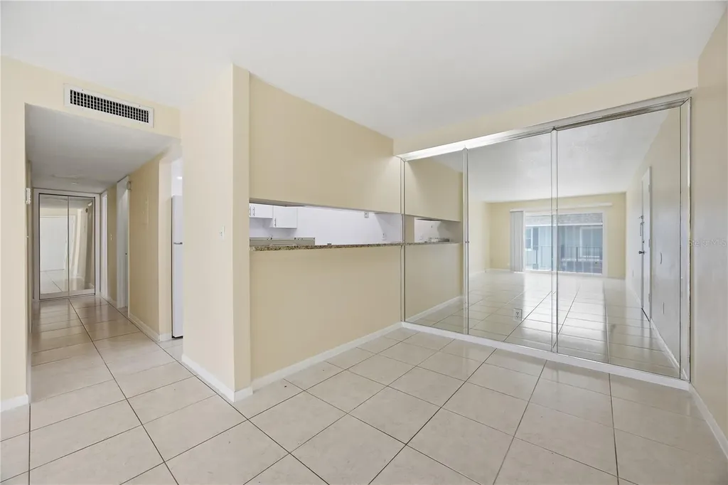 925 W Oak Ridge Road Orlando FL 32809