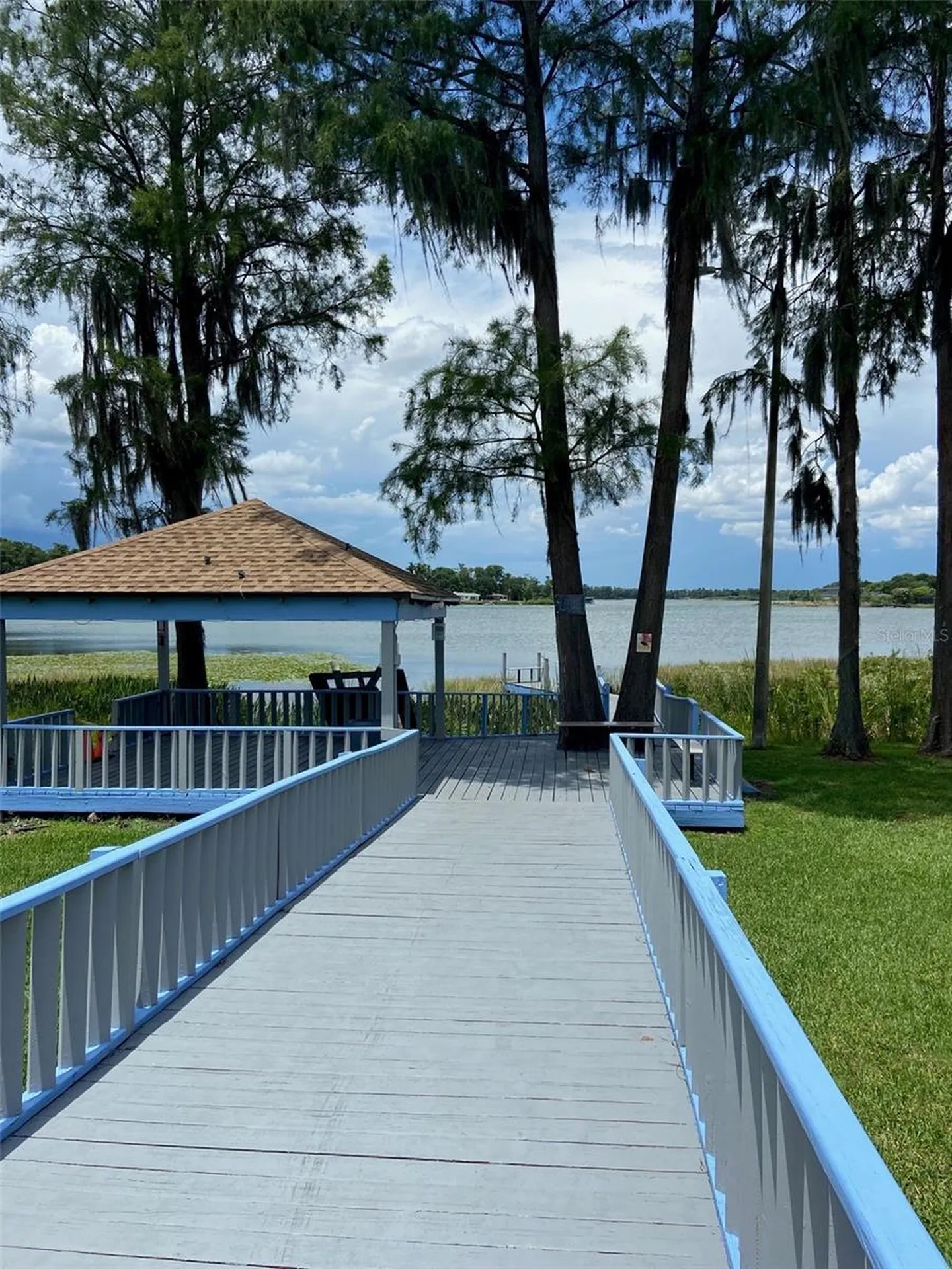 925 W Oak Ridge Road Orlando FL 32809