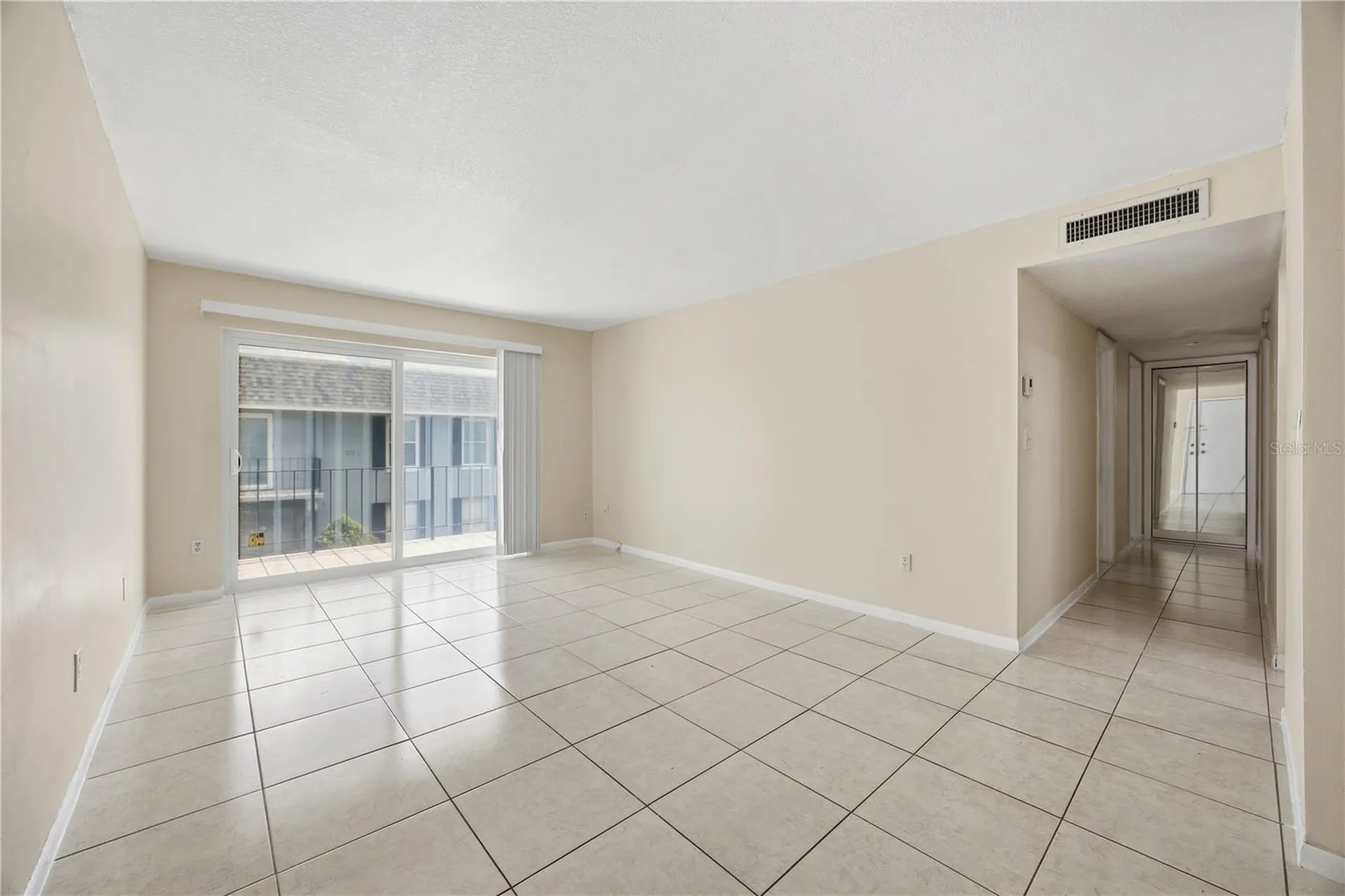 925 W Oak Ridge Road Orlando FL 32809