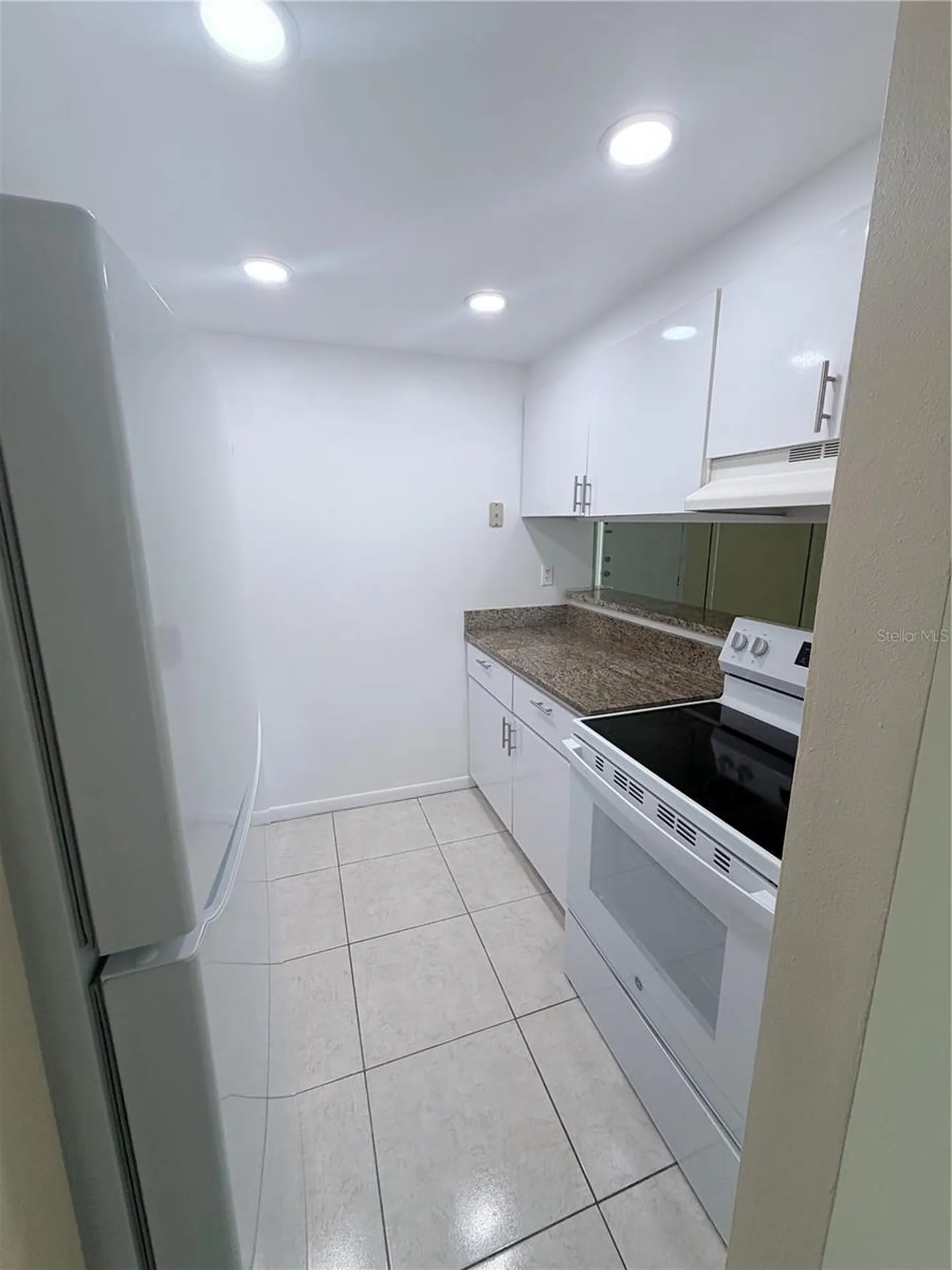 925 W Oak Ridge Road Orlando FL 32809