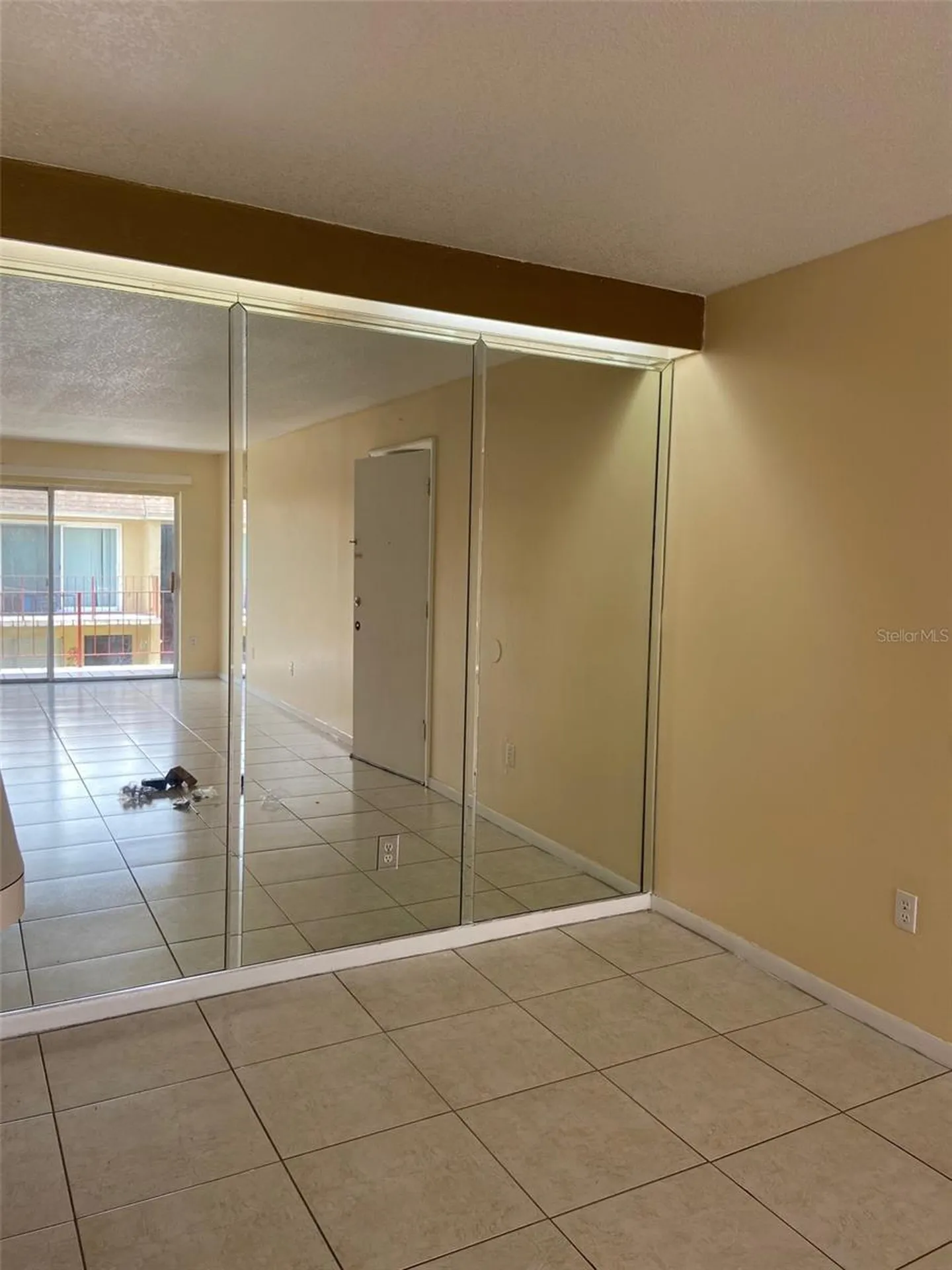 925 W Oak Ridge Road Orlando FL 32809