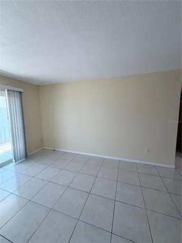 925 W Oak Ridge Road Orlando FL 32809