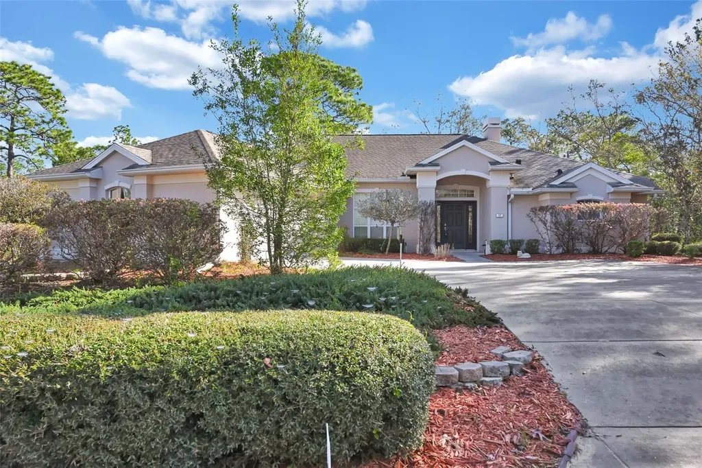 17 Elder Court E Homosassa FL 34446