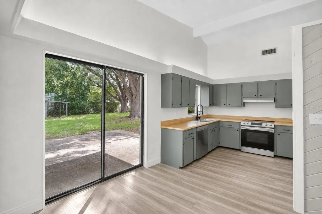 113 6th Jpv Street Winter Haven FL 33880