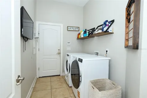 3956 Isle Vista Avenue Belle Isle FL 32812