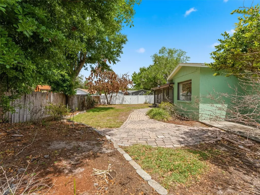 1424 Oakwood Lane Plant City FL 33563
