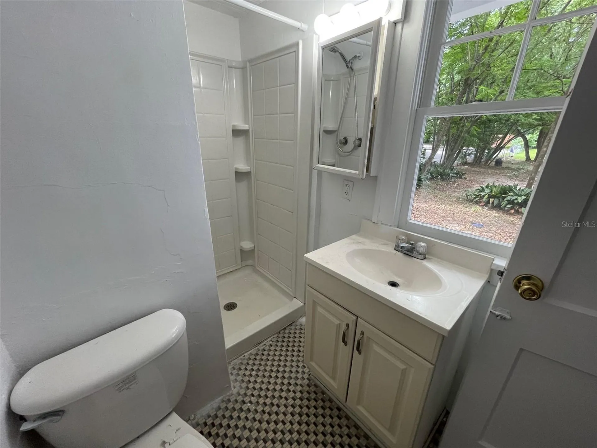 2635 W University Avenue Gainesville FL 32607
