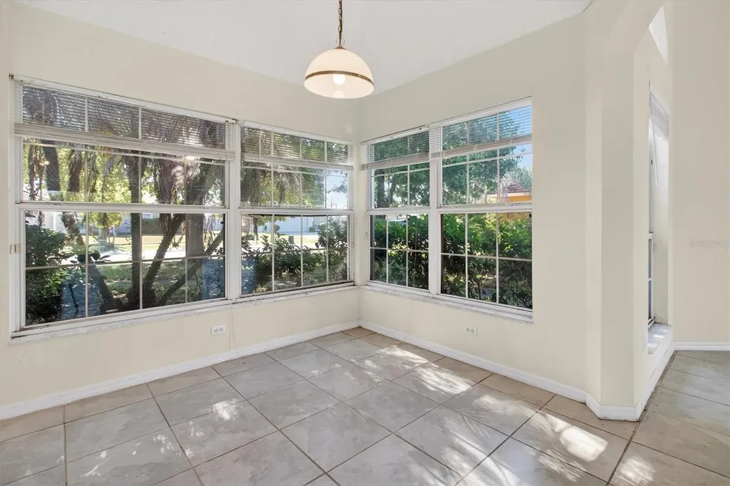 282 Pine Arbor Drive Orlando FL 32825