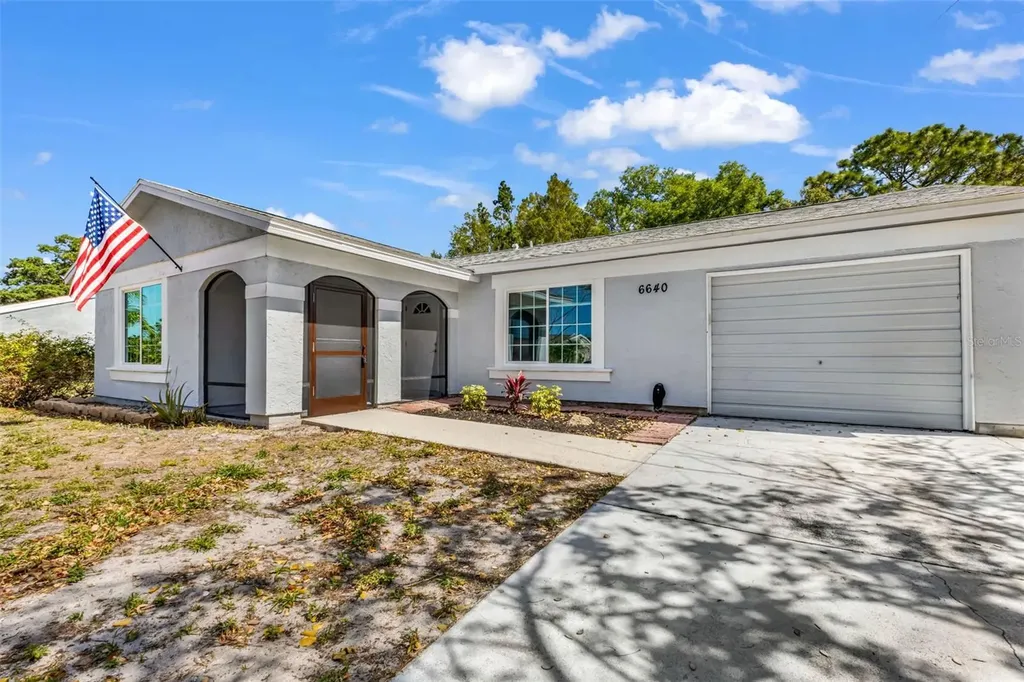 6640 Electra Avenue North Port FL 34287