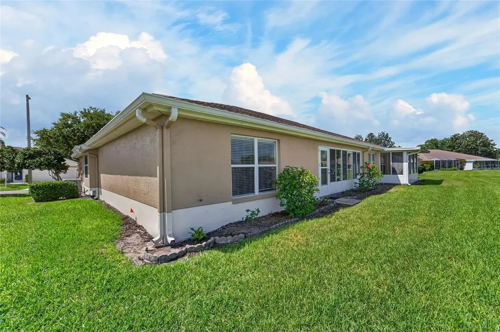 2312 Brookfield Greens Circle Sun City Center FL 33573