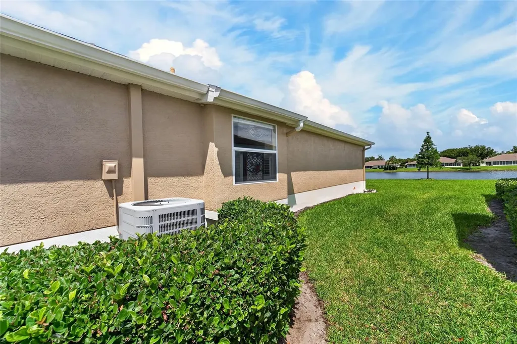 2312 Brookfield Greens Circle Sun City Center FL 33573