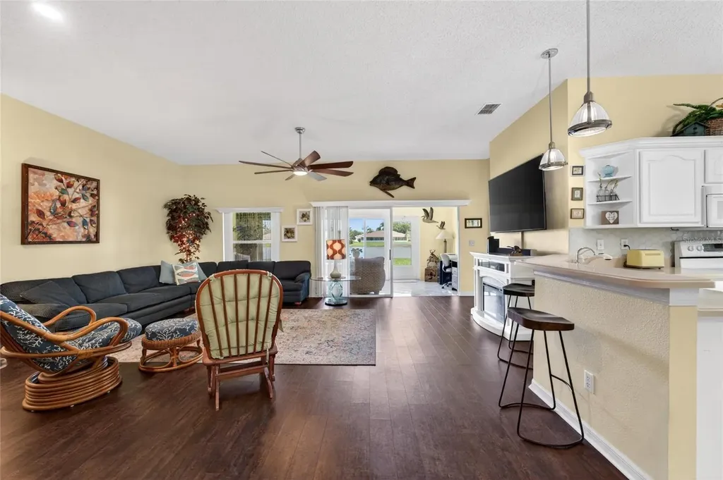 2312 Brookfield Greens Circle Sun City Center FL 33573