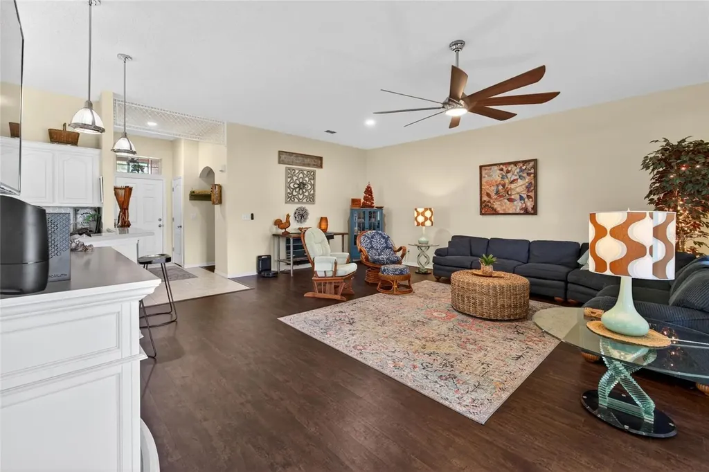 2312 Brookfield Greens Circle Sun City Center FL 33573