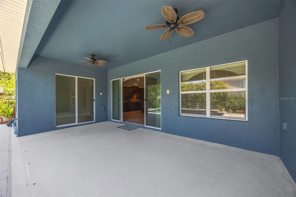 5201 Sparrowglen Place Lithia FL 33547