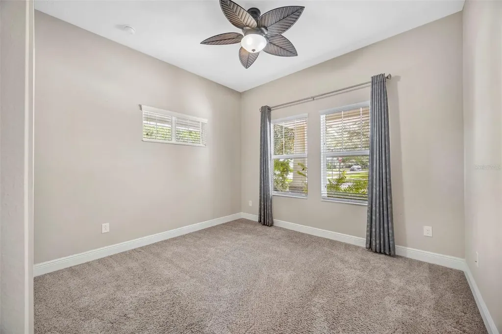 5201 Sparrowglen Place Lithia FL 33547