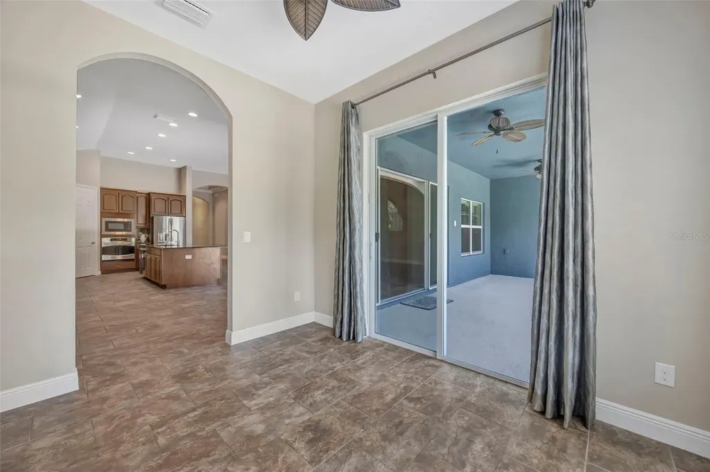 5201 Sparrowglen Place Lithia FL 33547