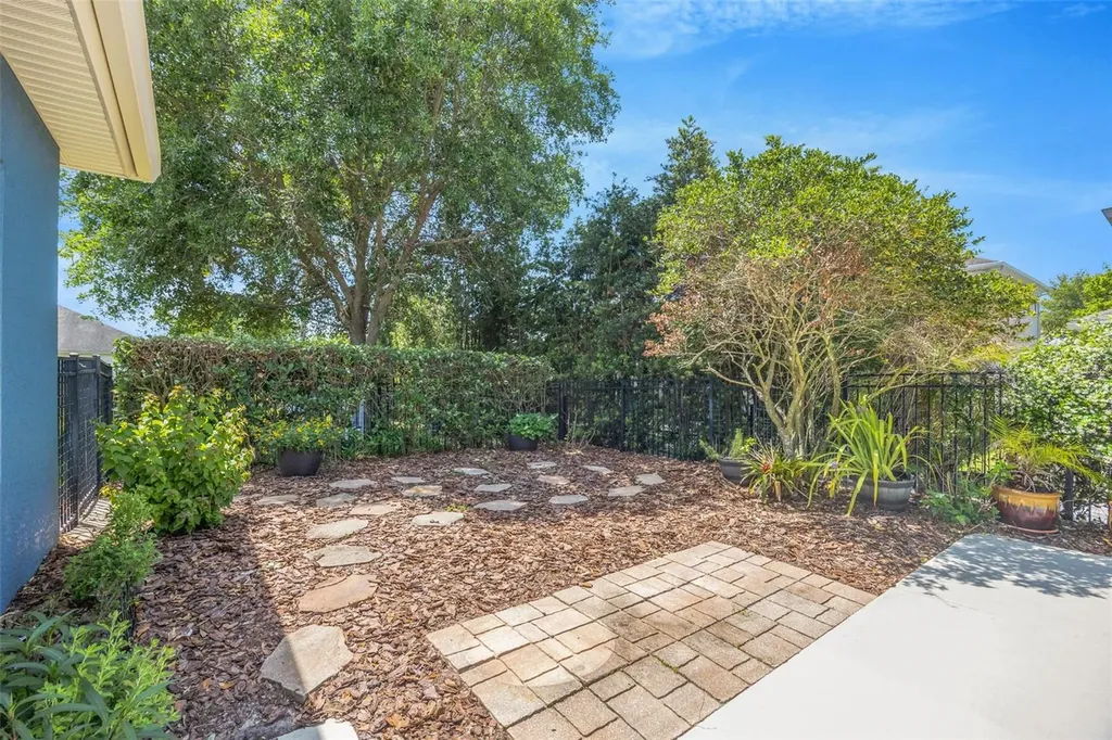 5201 Sparrowglen Place Lithia FL 33547