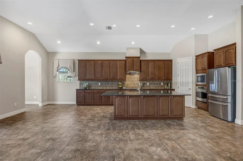 5201 Sparrowglen Place Lithia FL 33547