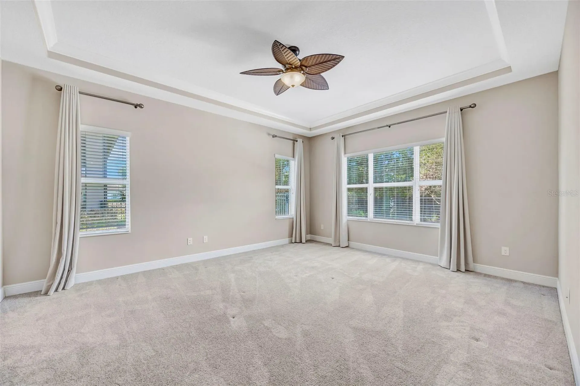 5201 Sparrowglen Place Lithia FL 33547