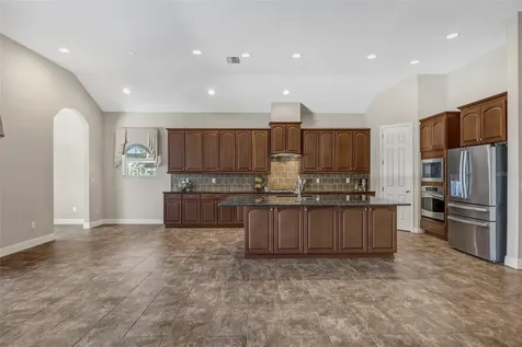 5201 Sparrowglen Place Lithia FL 33547
