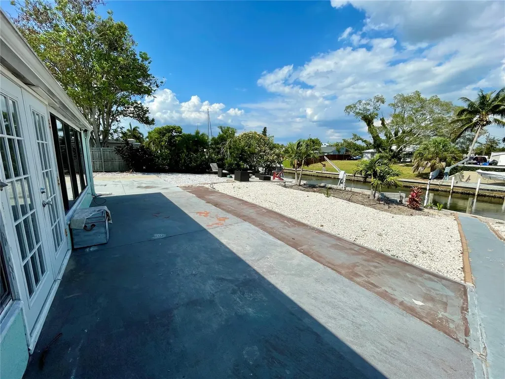 309 Bryn Mawr Island Bradenton FL 34207