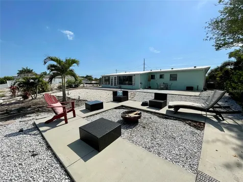 309 Bryn Mawr Island Bradenton FL 34207