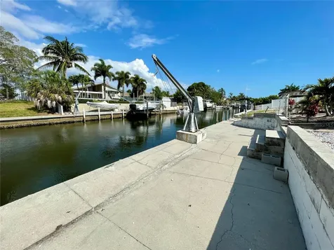 309 Bryn Mawr Island Bradenton FL 34207