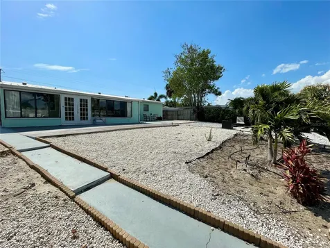 309 Bryn Mawr Island Bradenton FL 34207