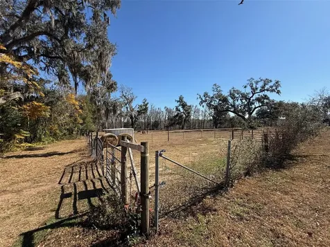 37214 Hester Road Dade City FL 33525