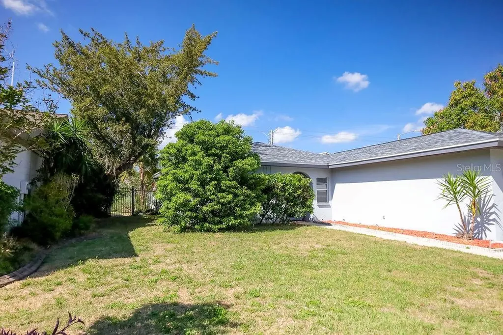 4734 Ridge Point Drive Tampa FL 33624