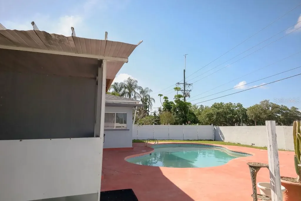 4734 Ridge Point Drive Tampa FL 33624