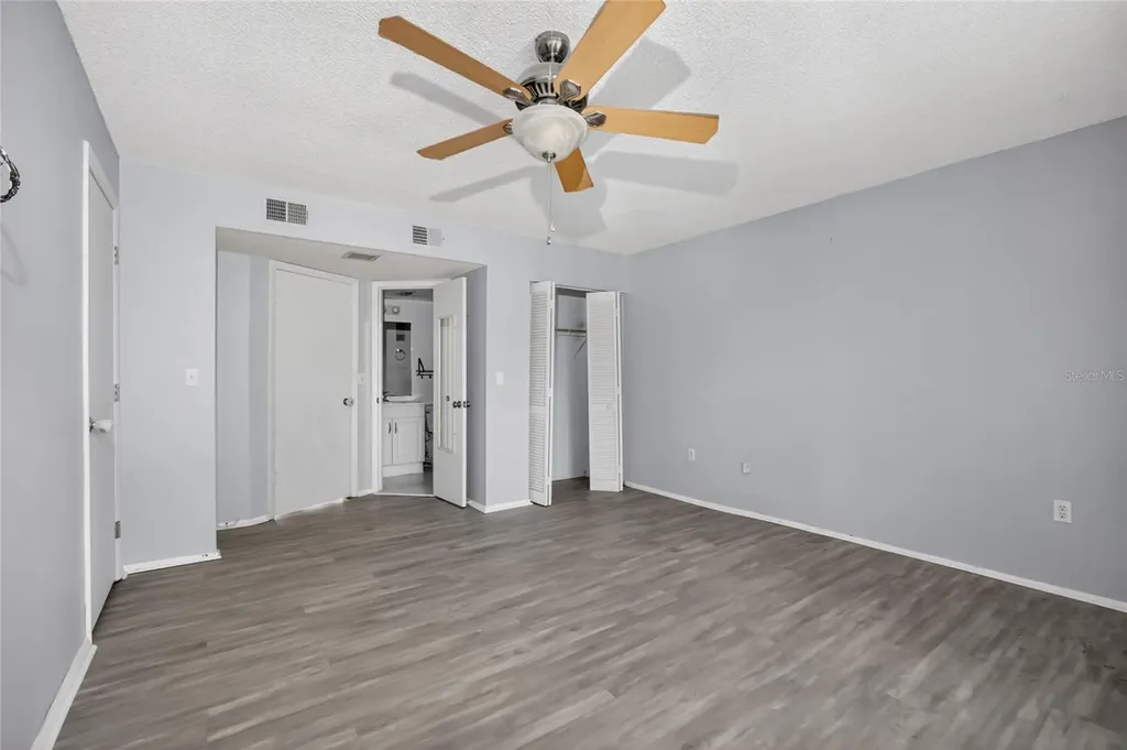 5916 Village Circle Orlando FL 32822