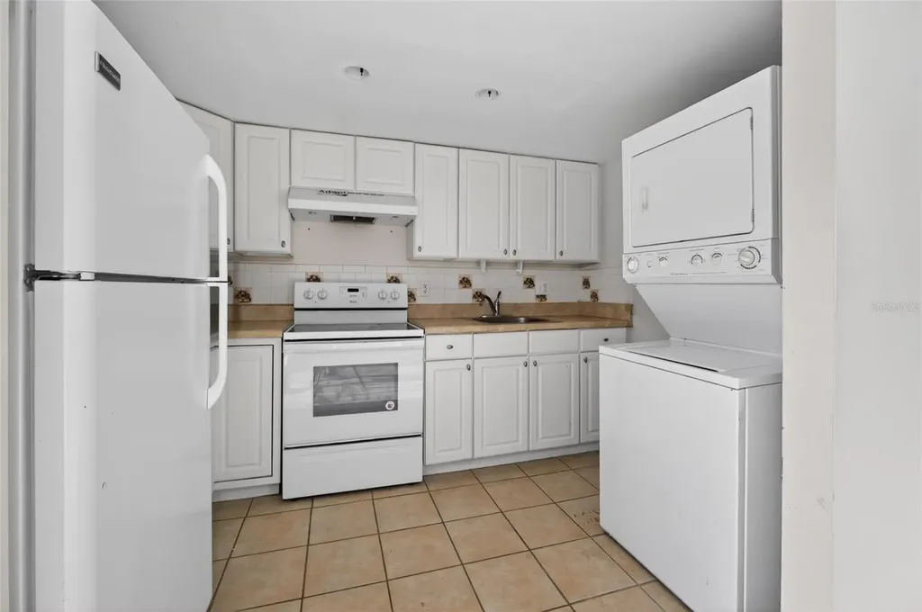 5916 Village Circle Orlando FL 32822