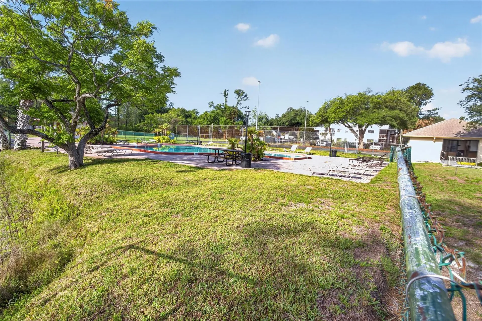 5916 Village Circle Orlando FL 32822