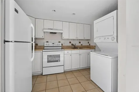 5916 Village Circle Orlando FL 32822