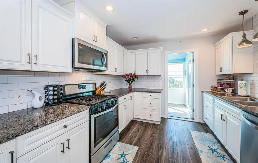 2 Causeway Boulevard Dunedin FL 34698