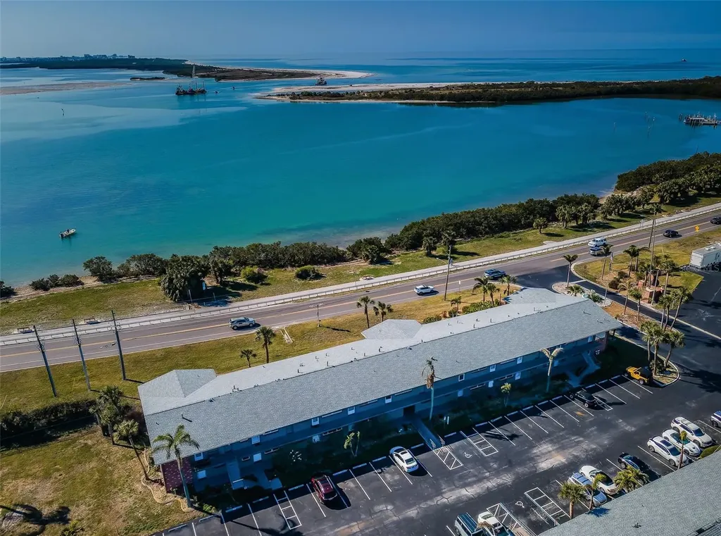 2 Causeway Boulevard Dunedin FL 34698