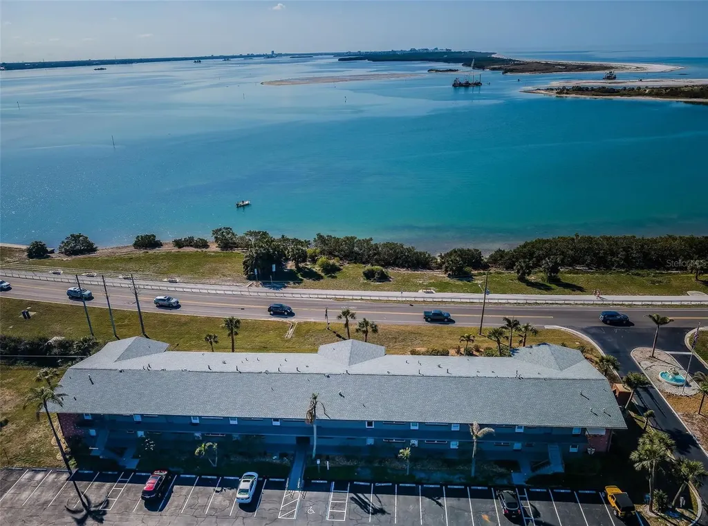 2 Causeway Boulevard Dunedin FL 34698