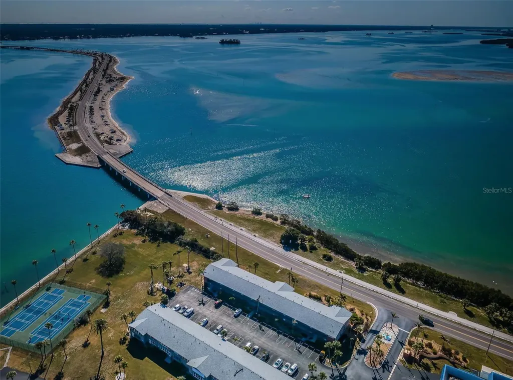 2 Causeway Boulevard Dunedin FL 34698
