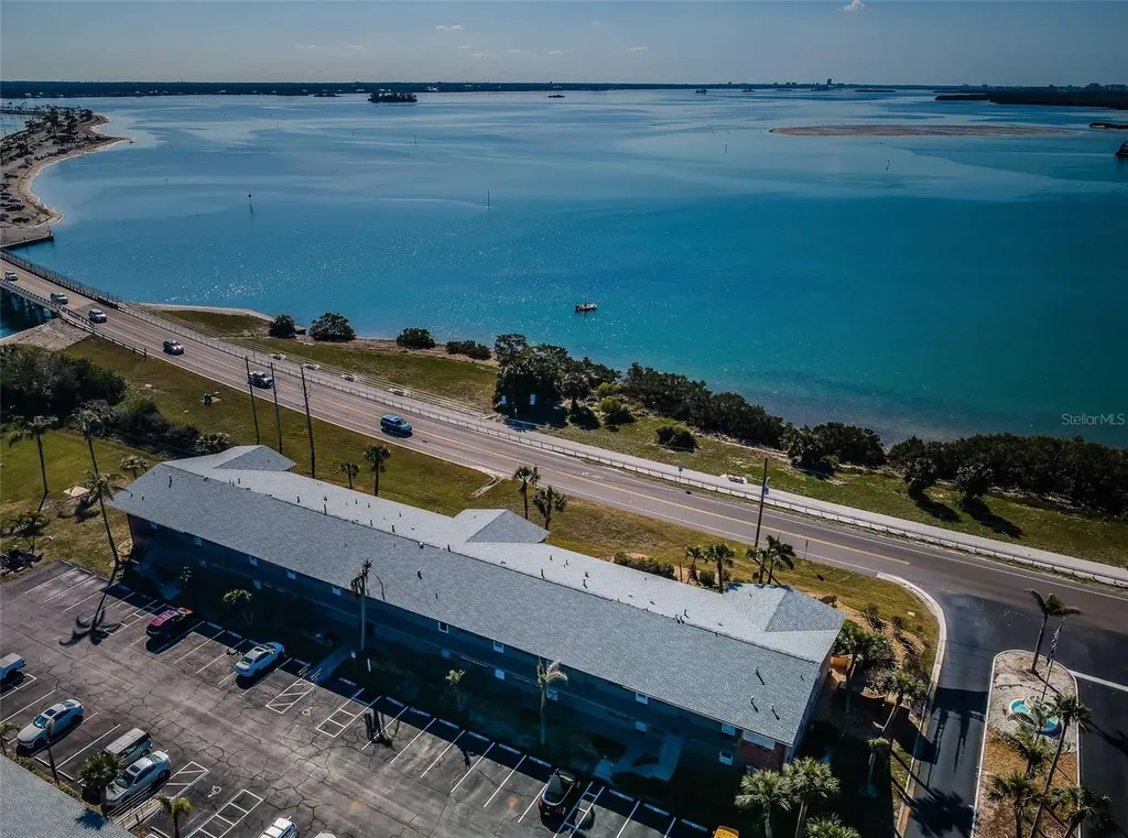 2 Causeway Boulevard Dunedin FL 34698