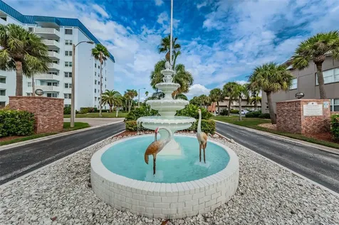 2 Causeway Boulevard Dunedin FL 34698