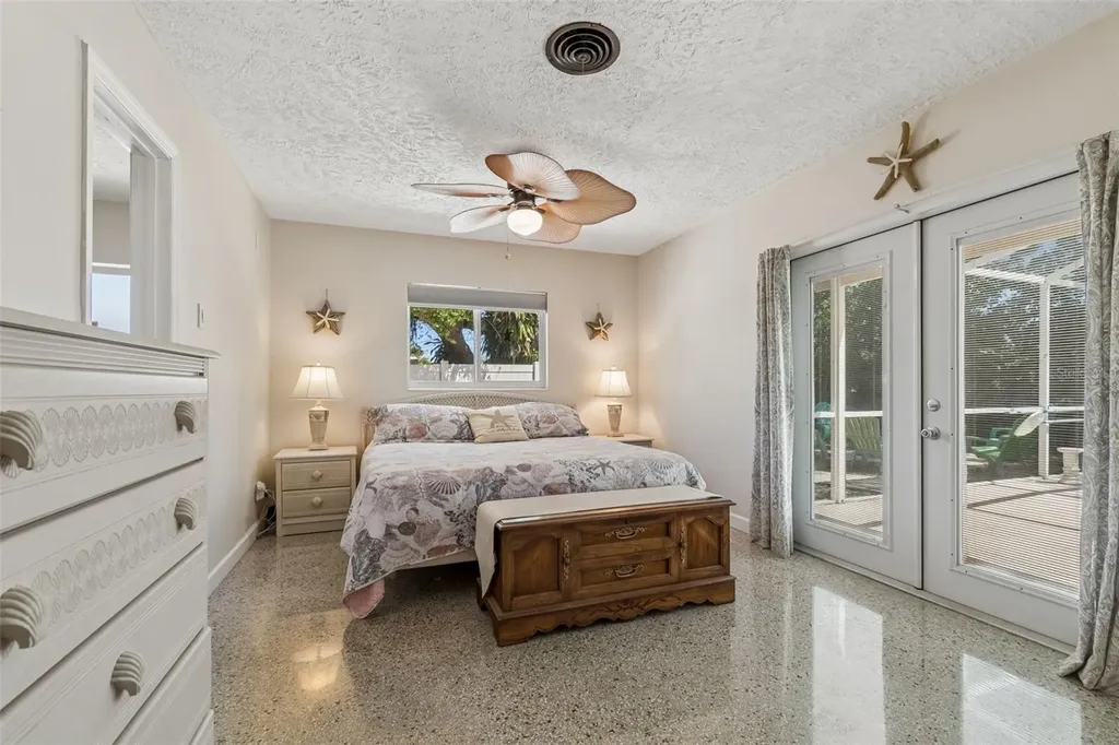 10572 Blossom Lake Drive Seminole FL 33772