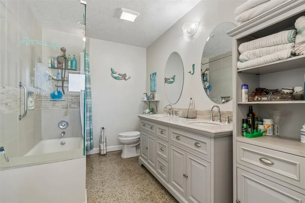 10572 Blossom Lake Drive Seminole FL 33772
