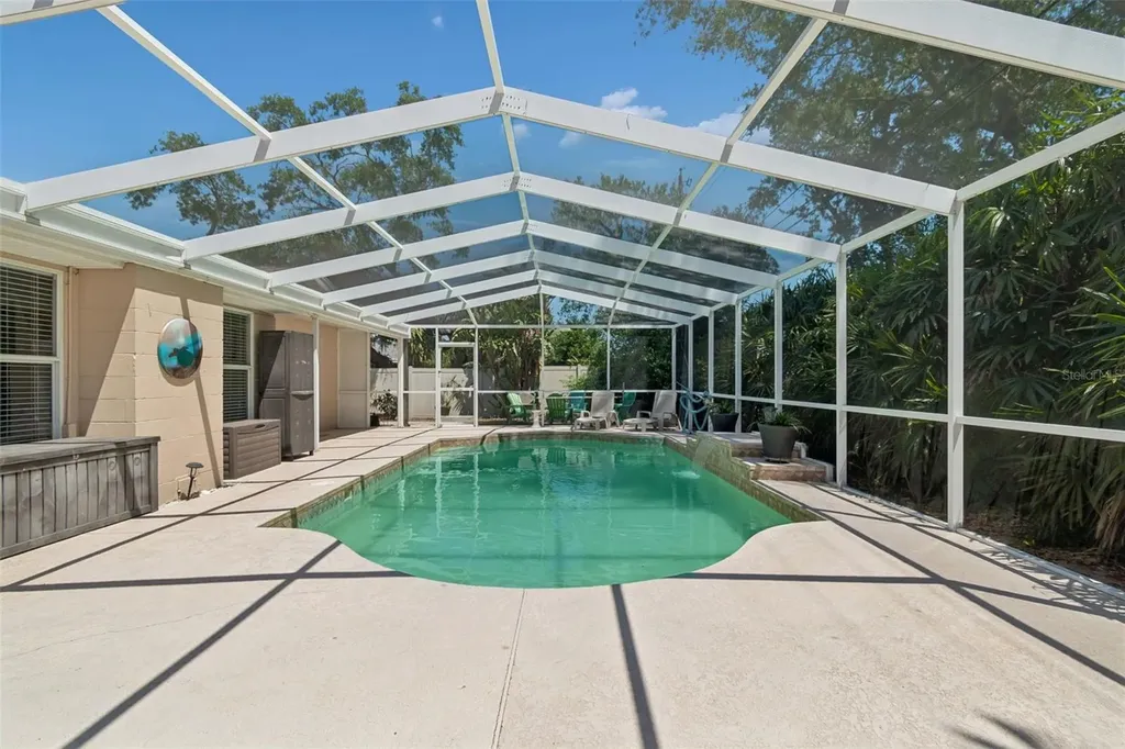 10572 Blossom Lake Drive Seminole FL 33772