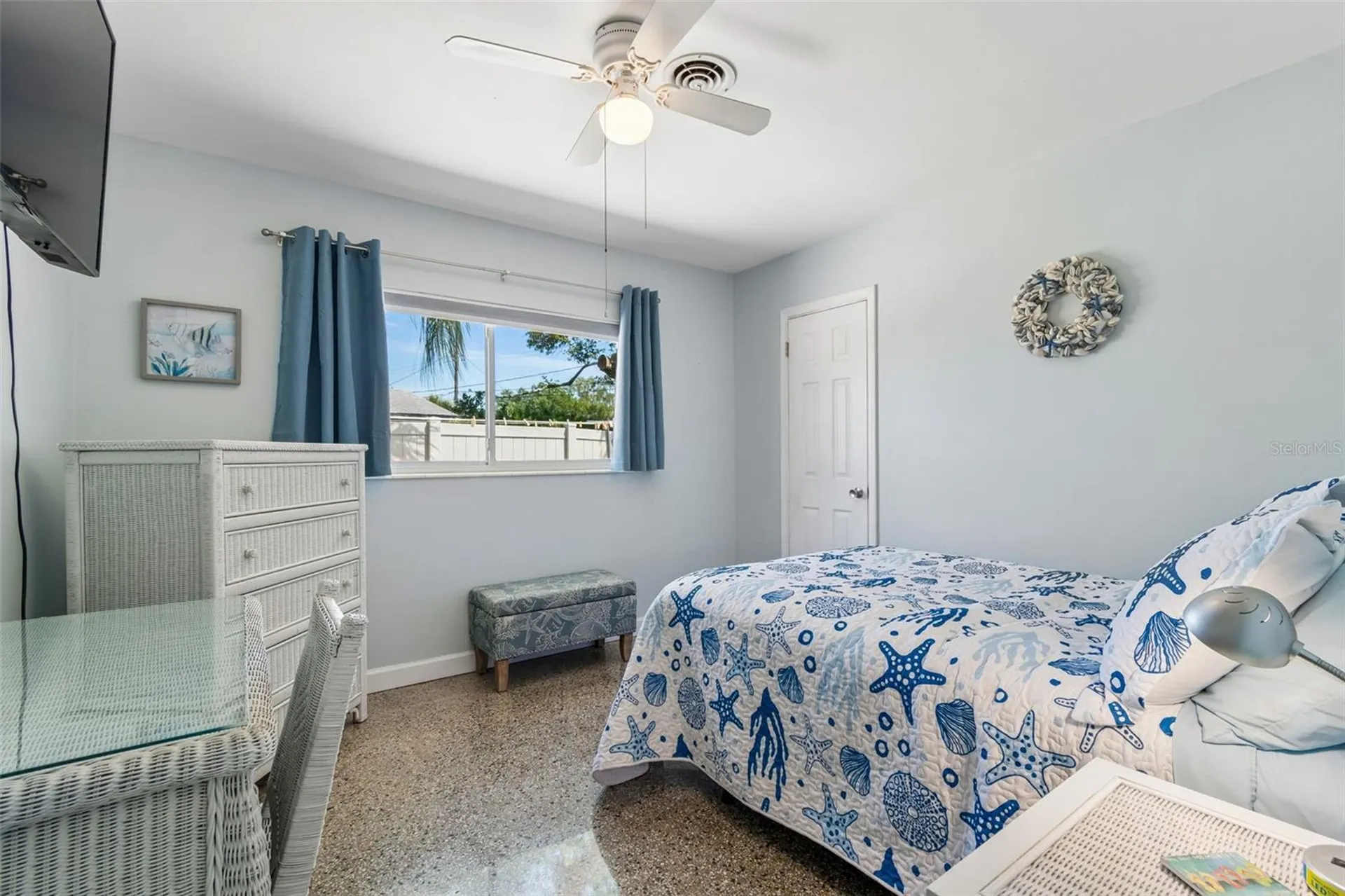 10572 Blossom Lake Drive Seminole FL 33772