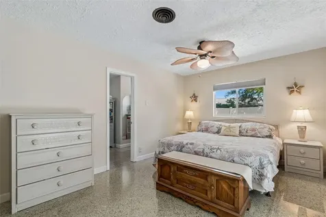 10572 Blossom Lake Drive Seminole FL 33772