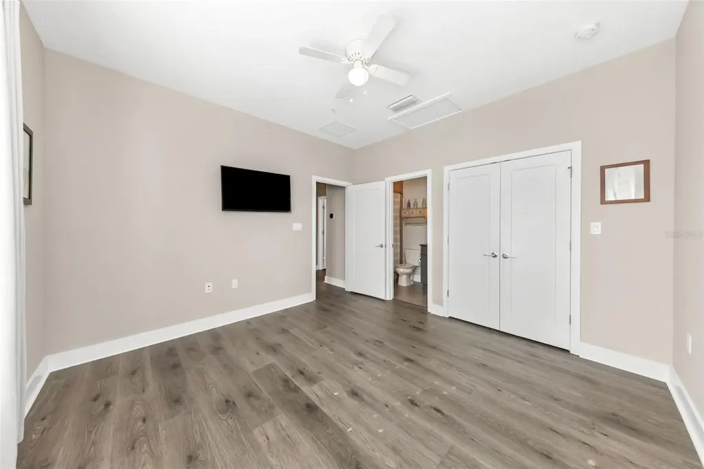 946 Highland Avenue Dunedin FL 34698