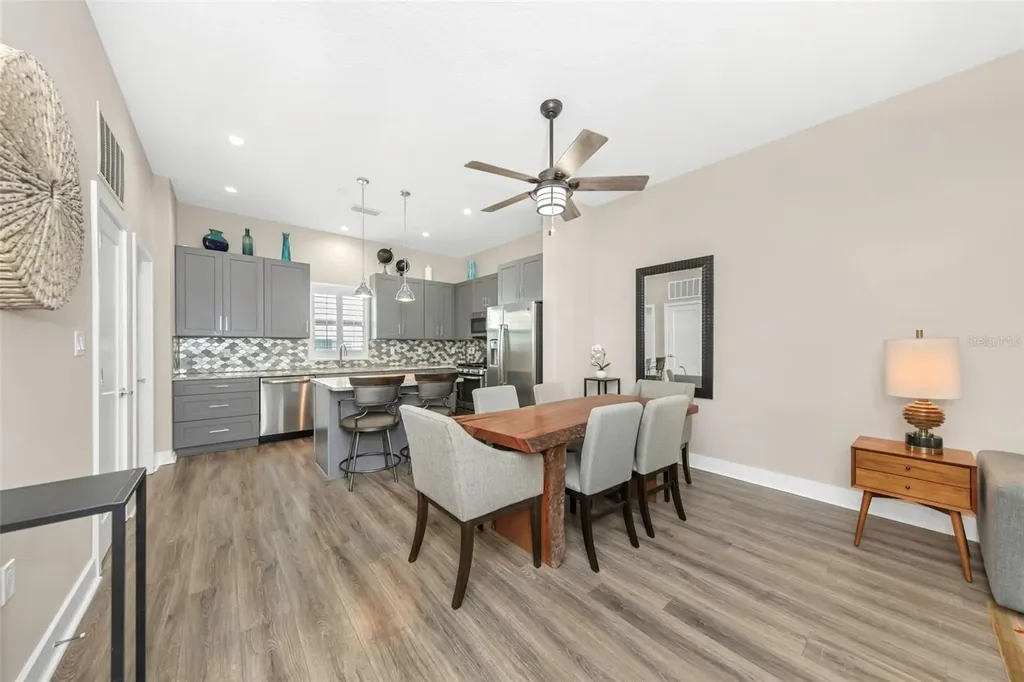 946 Highland Avenue Dunedin FL 34698