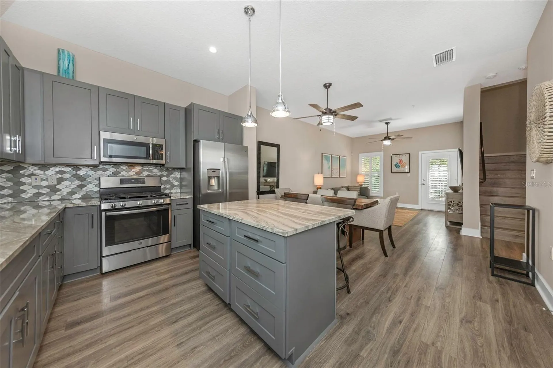 946 Highland Avenue Dunedin FL 34698