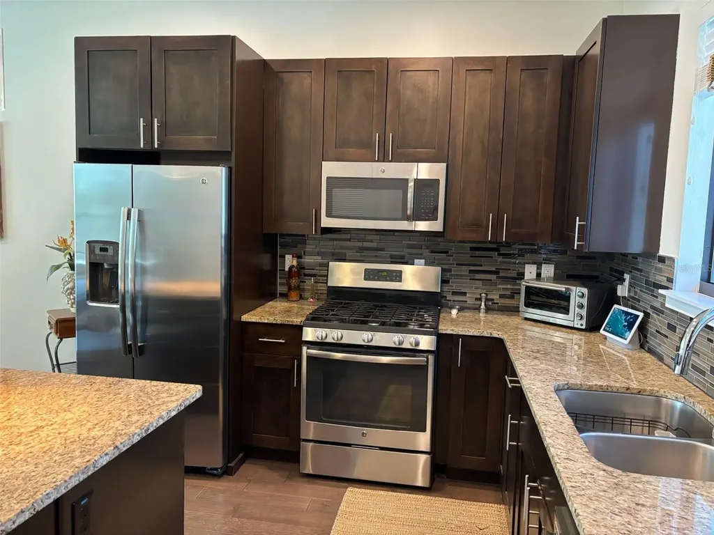 130 8th Street N St Petersburg FL 33701